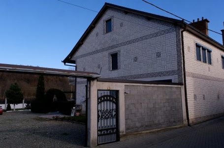 Reagon familja Ademaj pas arrestimit të tre personave, të dyshuar për vrasjen e Liridonës