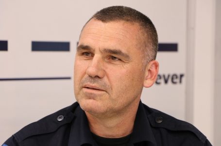 Mbi 4 mijë e 200 qytetarë në veri regjistrojnë veturat në RKS, Elshani: Ende s’kemi shqiptuar asnjë gjobë