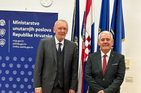 Sveçla takohet me homologun e tij kroat, bisedojnë për rreziqet e mundshme për destabilizim të rajonit