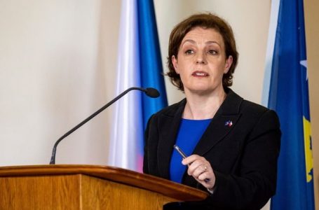 Ministrja Gërvalla: Politika zbutëse ndaj Serbisë ka dështuar