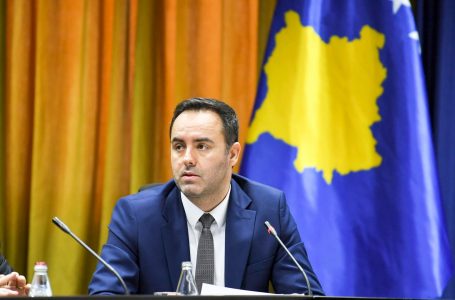 Konjufca për dinarin: Kosova i merr vendimet vet, por jo të njëanshme