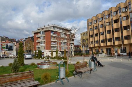 Shqiptarët sërish të ndarë në zgjedhjet në Serbi, do të garojnë me dy lista