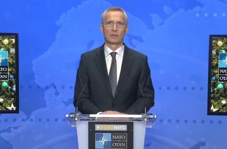 Stoltenberg: Tensionet në Ballkan janë rritur, KFOR-i është çelësi i stabilitetit