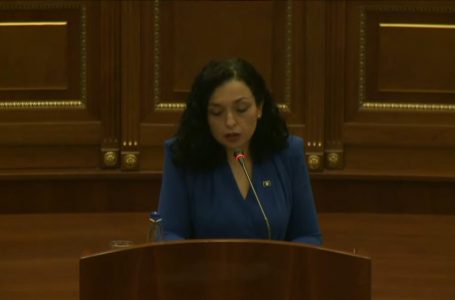 Presidentja Osmani kujton të vrarët në masakrat në Likoshan e Qirez