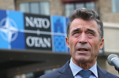 Rasmussen: NATO duhet të përdorë mbrojtjen e saj për të zmbrapsur sulmet ruse në Ukrainë