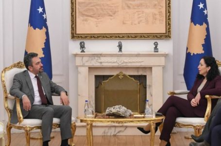 Osmani takon kryetarin e KQZ-së, flasin për zgjedhjet e reja në veri