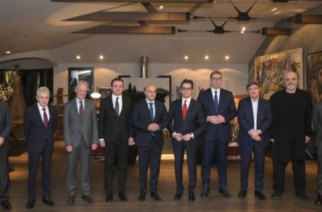 Takimet e liderëve të Ballkanit: Shumë fjalë e pak rezultate