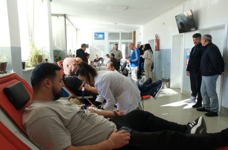 Në Rogovë të Hasit dhurohet gjak për viktimat e masakrës së 29 janarit
