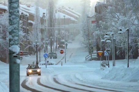 Europa mbërthehet nga moti i ligë, Gjermania, Anglia dhe Franca mes acarit e përmbytjeve