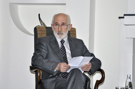 Agim Vinca jep dorëheqje nga PEN Qendra e Kosovës