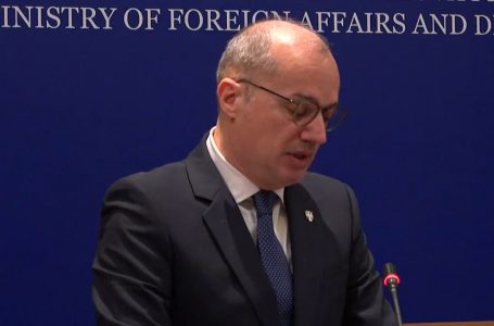 Hasani: Plani i Zelenskyt, mundësia më realiste për arritjen e paqes