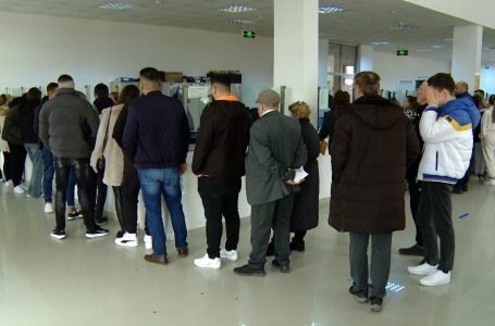 4444 kërkesa për pasaporta në janar nga qytetarët e Gjakovës