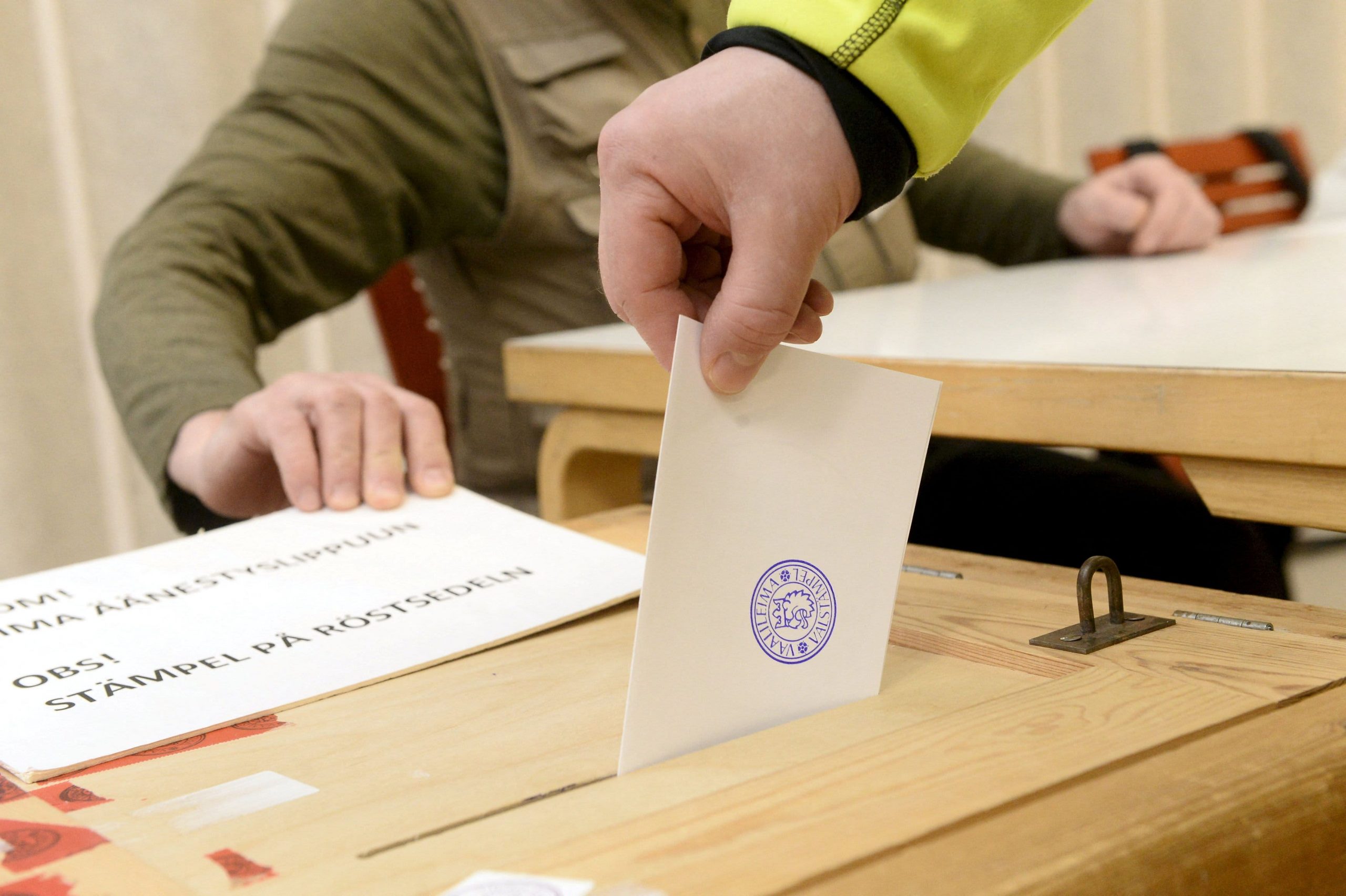Finlanda zgjedh presidentin në raundin e dytë të votimit, ish-kryeministri favorit