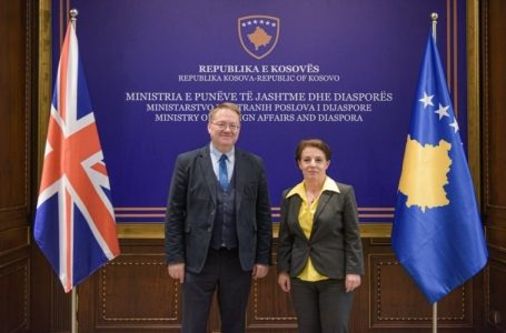 Gërvalla falënderon ambasadorin Abbott për bashkëpunimin e shkëlqyeshëm