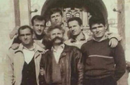 Në Muzeun e Krujës publikohet fotoja e veçantë e komandantit Adem Jashari
