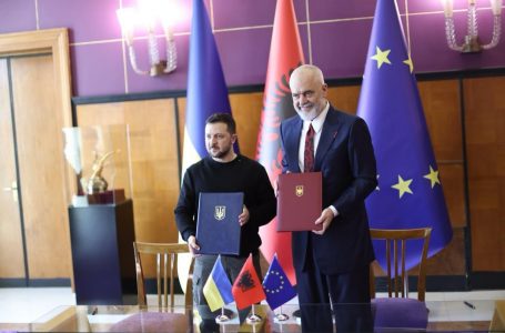 Zelensky: Nuk do ta harrojmë kurrë qëndrimin e Shqipërisë krah Ukrainës