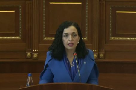 Osmani: Prezenca ushtarake e Serbisë përfundoi në 1999 kur qiellin e Kosovës e pushtoi fryma e lirisë
