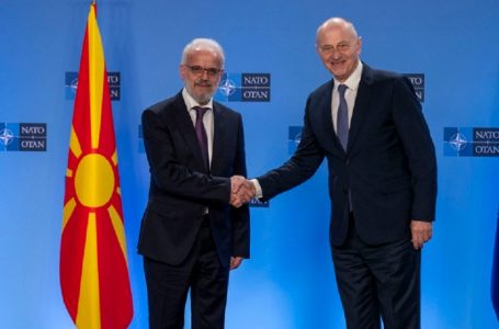 ​Xhaferi takohet me nënsekretarin e NATO-S, diskutojnë për sigurinë e rajonit