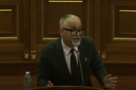 Vitia: Janë paguar ekspertë që nuk dinë as për vete për të trajnuar stafin në fondin e sigurimeve shëndetësore