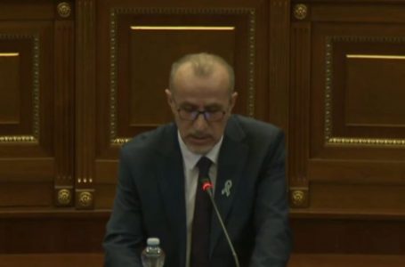 ​Haxhiu: Sistemi shëndetësor mund të kolapsojë nga ikja e mjekëve