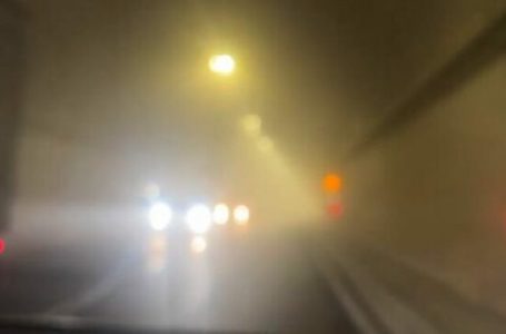 Mot i keq në jug të Shqipërisë, stuhi dhe rënie gurësh në rrugë – mjegulla pushton tunelin