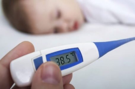“Mos të përdorin antibiotik”, mjekët me rekomandim për gripin sezonal te fëmijët në Kosovë