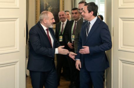 Kurti takohet për herë të parë me homolgun e tij nga Armenia