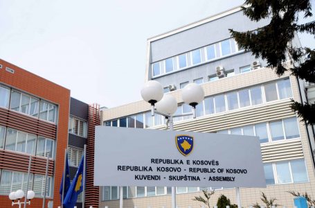 Organizohet tryezë diskutimi në Kuvendin e Kosovës