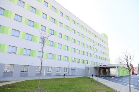 Zjarr gjatë natës në spitalin “Nënë Tereza” në Tiranë, drejtoresha: Nuk pati asnjë problem për pacientët