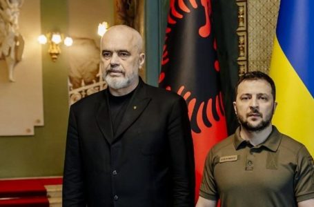 ​Zelensky sot në Tiranë