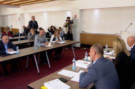 Mbahet mbledhja e tretë e rregullt e Kuvendit Komunal të Gjakovës
