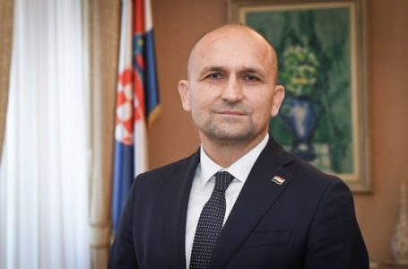 ​Ministri kroat i Mbrojtjes sot në Kosovë