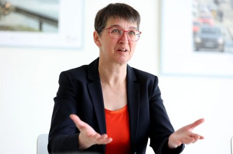 Konrad: Zgjidhja e çështjes së dinarit është në interes të qytetarëve