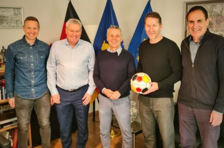 Rohde takohet me Fodën, diskutojnë për sfidat e Kosovës