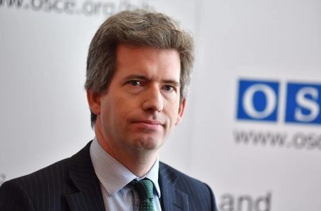 Ferguson: Investitorët kërkojnë stabilitet – Kurti e Vuçiçi të tregojnë lidership