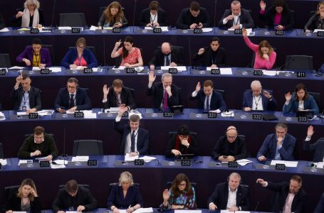 BE drejt përdorimit të 27 miliardë eurove nga asetet e ngrira ruse për Ukrainën