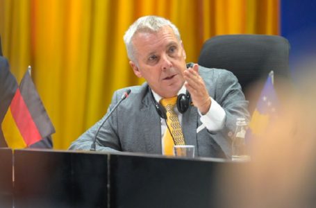 Ambasadori Rohde: I shqetësuar me vonesat në formimin e institucioneve