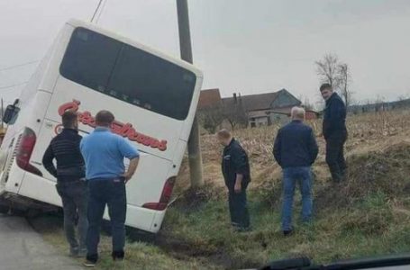 Një autobus me rreth 20 fëmijë del nga rruga në Kroaci
