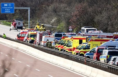 Aksident tragjik në Gjermani/ 5 viktima nga përplasja e autobusit në autostradë
