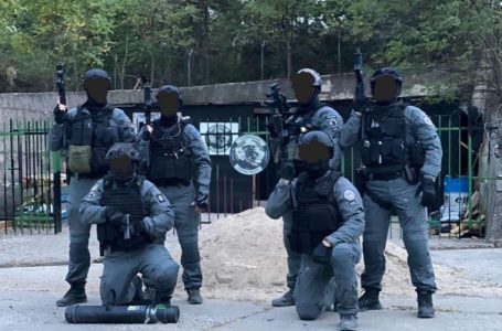 Njësia Speciale e Policisë aktivizohet për hetimin e krimit të rëndë në Prishtinë, katër të dyshuarit ende në arrati