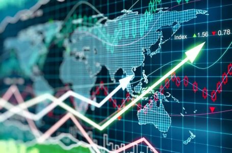 Shqipëri/ Në tremujorin e fundit 2023 paga mesatare në sektorin financiar u rrit me 12%