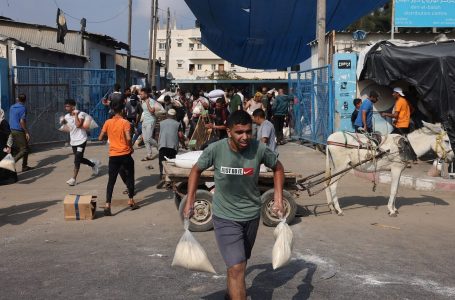 Rreziku i urisë në Gazë, dërgimi i ushqimit operacion kompleks