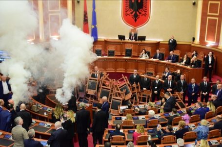 Mazhoranca dhe opozita drejt marrëveshjes për ti dhënë fund kaosit në Kuvendin e Shqipërisë