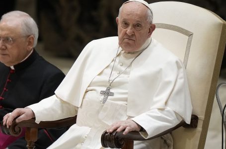 Ukraina me aleatë kritikojnë deklaratat e Papa Françeskut për luftën në Ukrainë