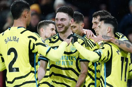 Arsenal e mposht bindshëm Sheffieldin