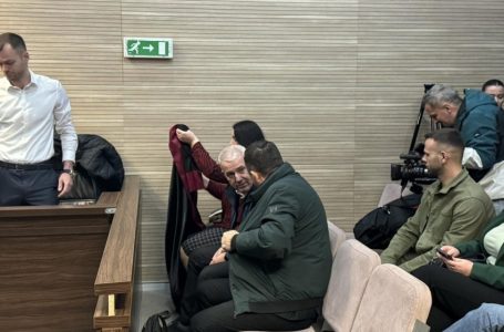 ​Sërish shtyhet seanca ndaj Sveçlës dhe të tjerëve për gazin lotsjellës në Kuvend