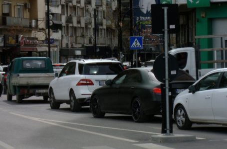 Ashpërsohen gjobat për shkelësit e rregullave në komunikacion
