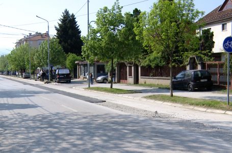 Shtrohet një pjesë e asfaltit në rrugën “Migjeni”, kërkohet rregullimi i plotë i rrugës