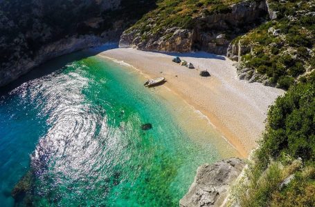 Revista amerikane: Zbuloni bukuritë e rivierës shqiptare dhe plazhet mahnitëse