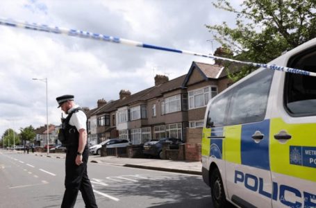 Vritet një adoleshent në Londër gjatë një sulmi me shpatë